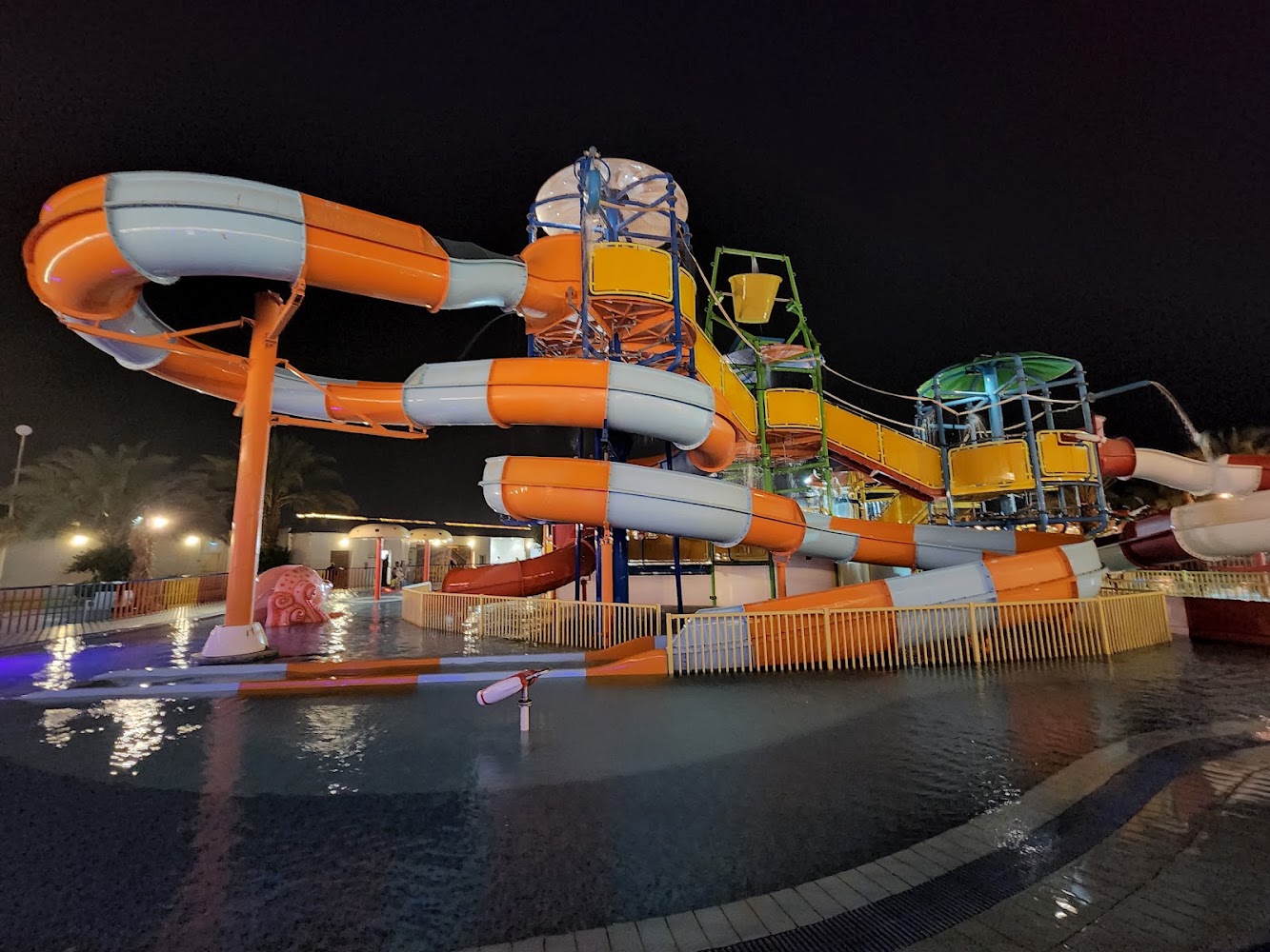 Durrat Al Madinah Park — photo 1