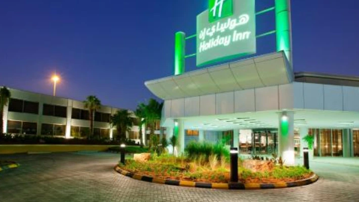 فندق هوليداي إن الرياض ازدهار | فندق 4 نجوم تابع لمجموعة فنادق IHG في الرياض، المملكة العربية السعودية