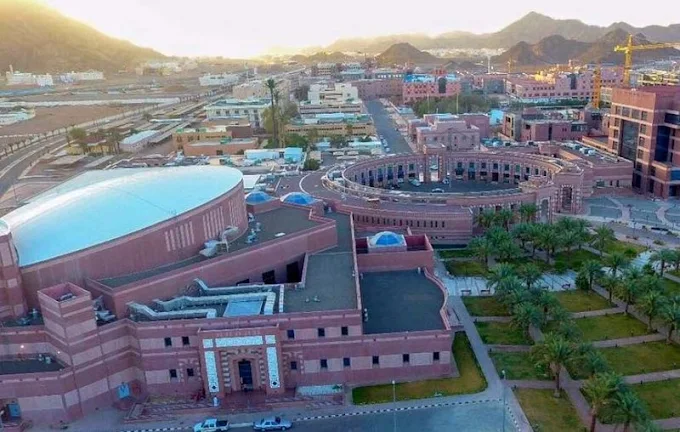 جامعة طيبة — photo 3