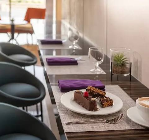 DoubleTree by Hilton Riyadh Financial Center — photo 16
