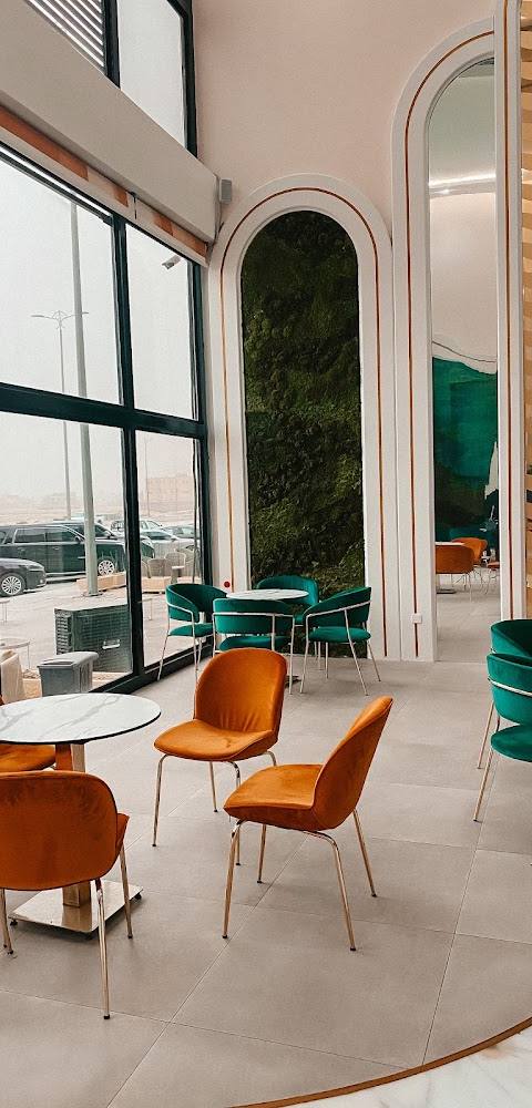 ايڤر كافيه روسترز — photo 1