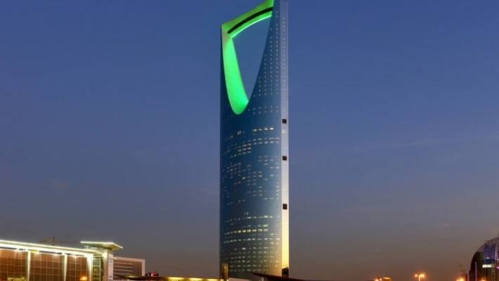 Four Seasons Hotel Riyadh at Kingdom Centre | Luxury 5-Star Hotel in Saudi Arabia